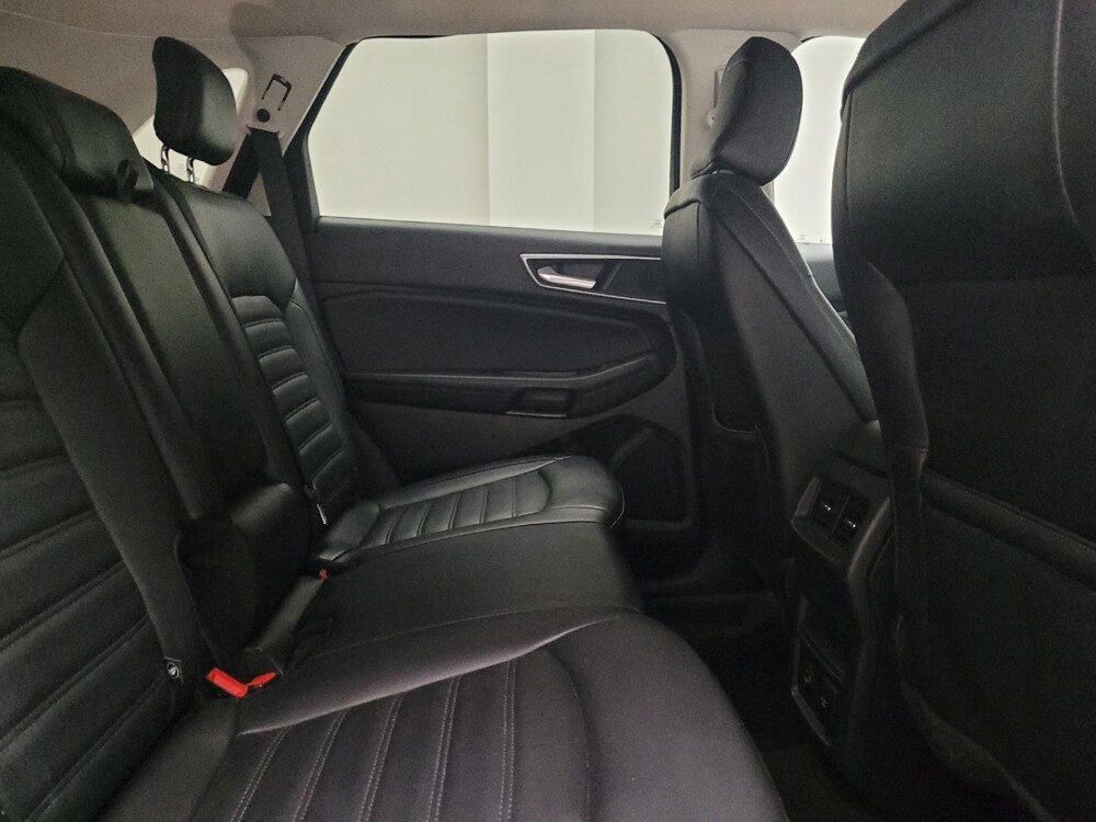 2022 Ford Edge in Lombard, IL 60148 - 18077309 19