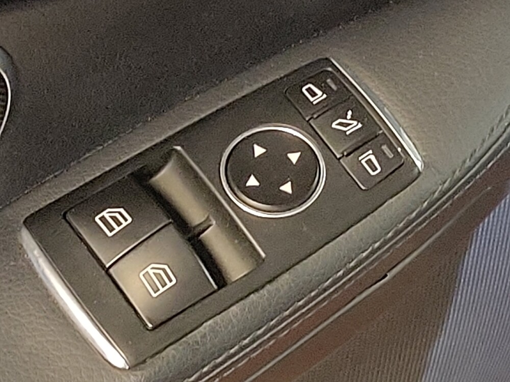 2016 Mercedes-Benz SLK 350 in Tampa, FL 33619 - 18077310 27