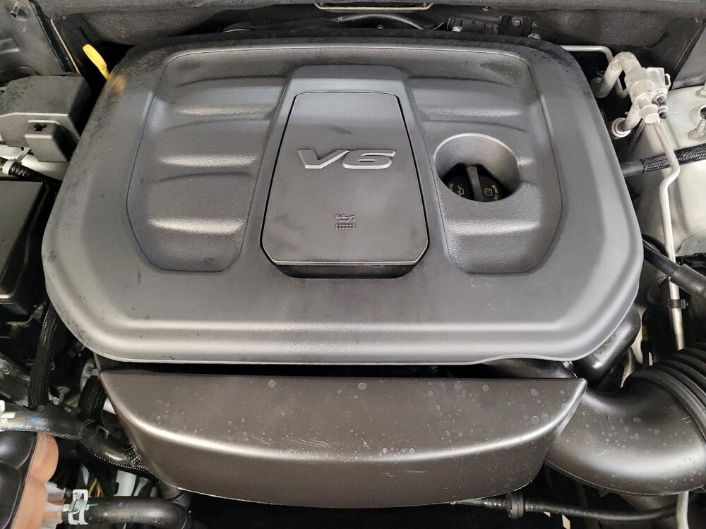 2020 Jeep Grand Cherokee in Tampa, FL 33619 - 18077318 30