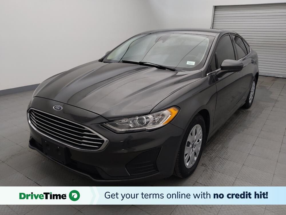 2019 Ford Fusion in Houston, TX 77060 - 18077343