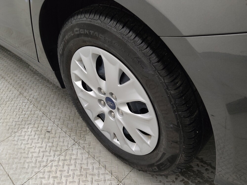 2019 Ford Fusion in Houston, TX 77060 - 18077343 31