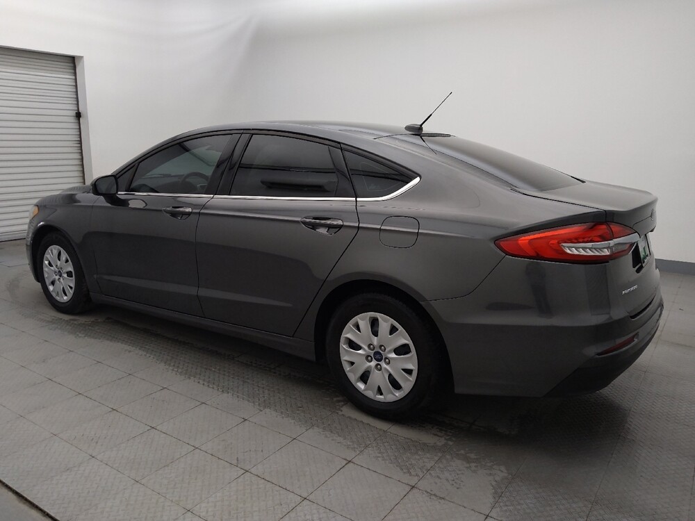 2019 Ford Fusion in Houston, TX 77060 - 18077343 3