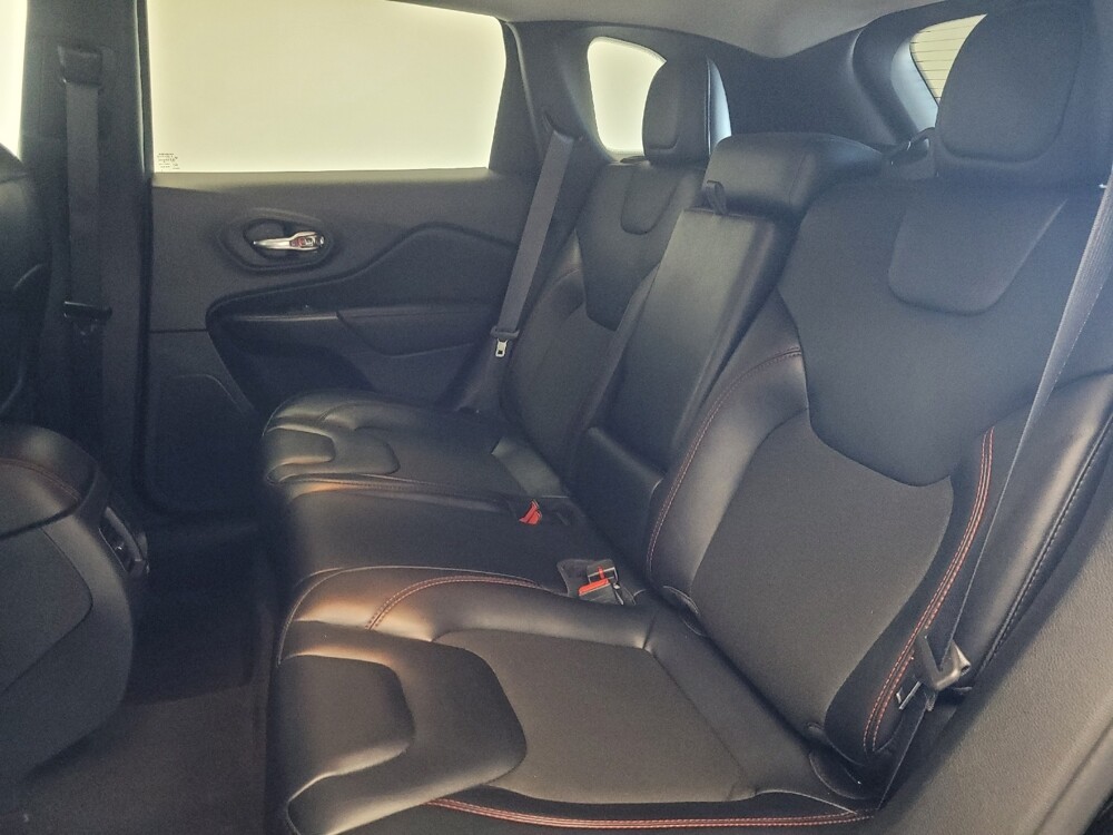 2022 Jeep Cherokee in Ft Wayne, IN 46805 - 18077373 18