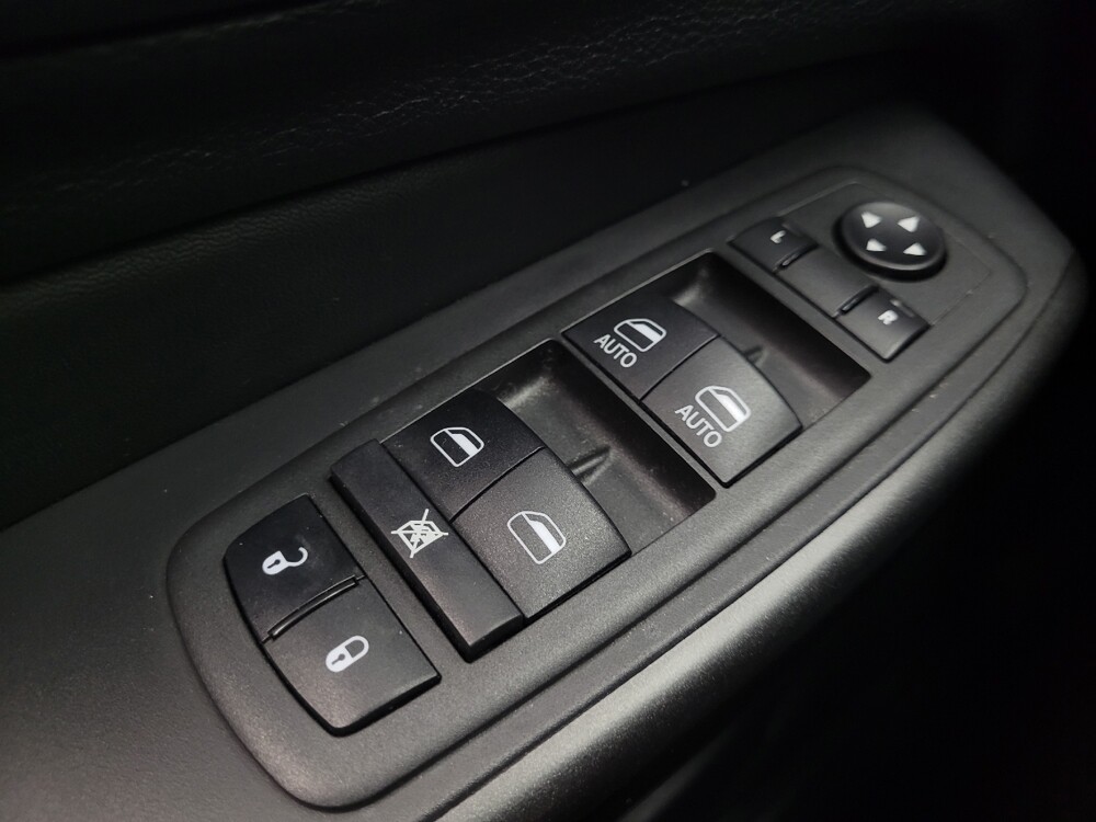 2022 Jeep Cherokee in Ft Wayne, IN 46805 - 18077373 27