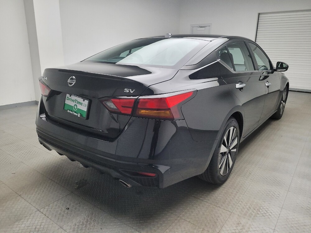 2022 Nissan Altima in Taylor, MI 48180 - 18077391 9