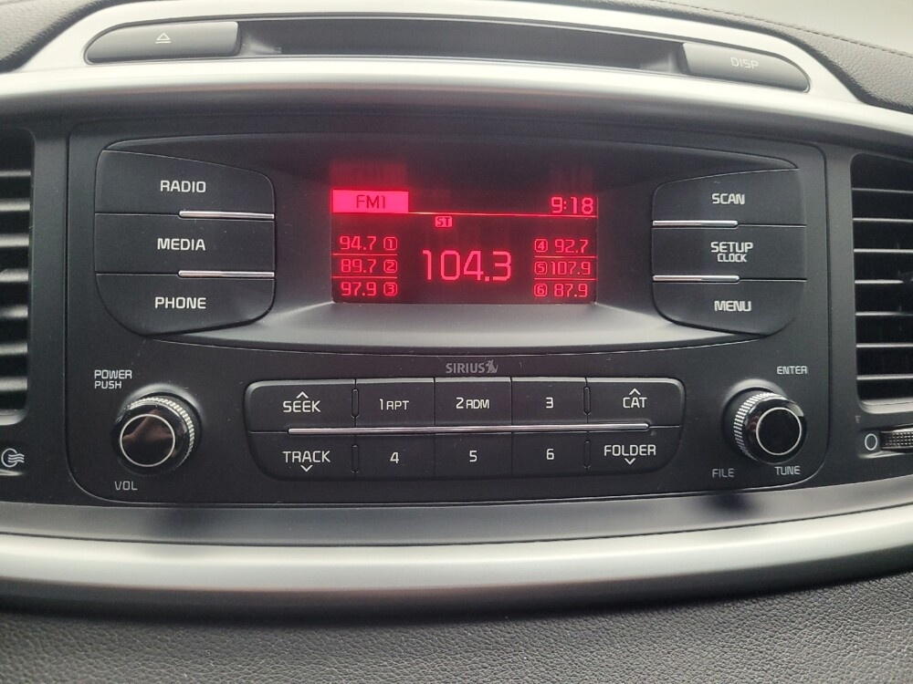 2017 Kia Sorento in Highland, IN 46322 - 18077393 25