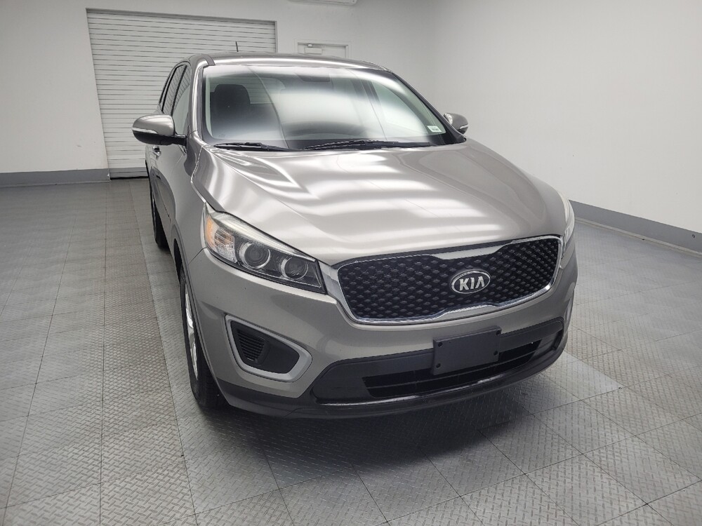 2017 Kia Sorento in Highland, IN 46322 - 18077393 14