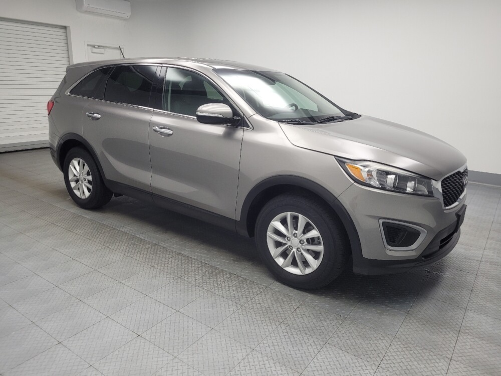 2017 Kia Sorento in Highland, IN 46322 - 18077393 11