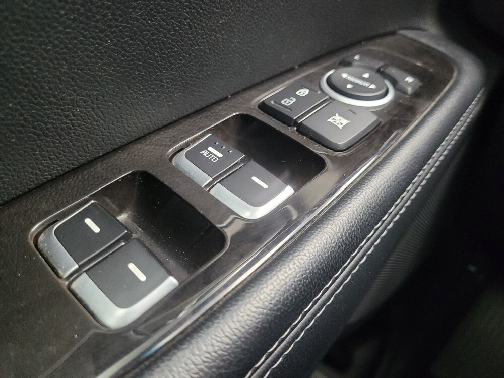 2017 Kia Sorento in Highland, IN 46322 - 18077393 27