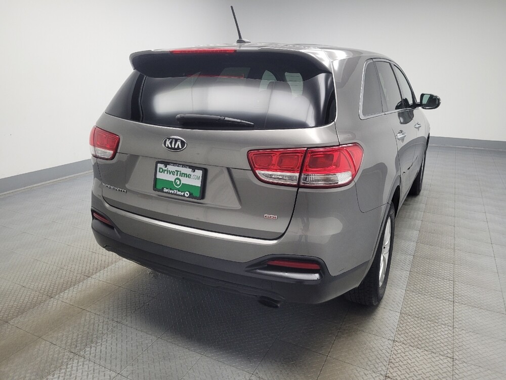 2017 Kia Sorento in Highland, IN 46322 - 18077393 7