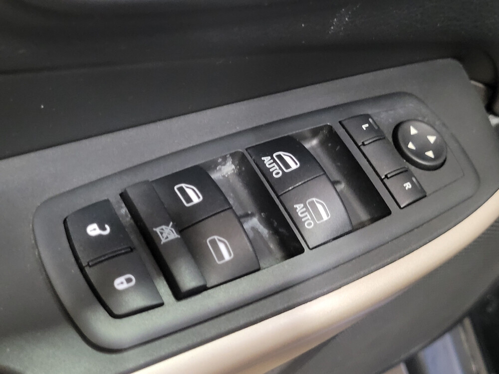 2018 Jeep Cherokee in Glen Burnie, MD 21061 - 18077398 27