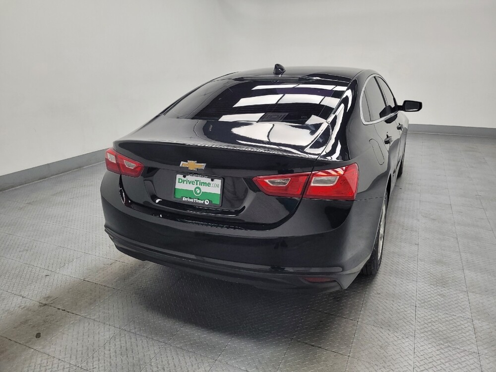 2017 Chevrolet Malibu in Las Vegas, NV 89104 - 18077415 7