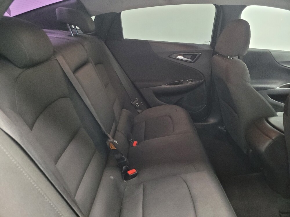 2017 Chevrolet Malibu in Las Vegas, NV 89104 - 18077415 19