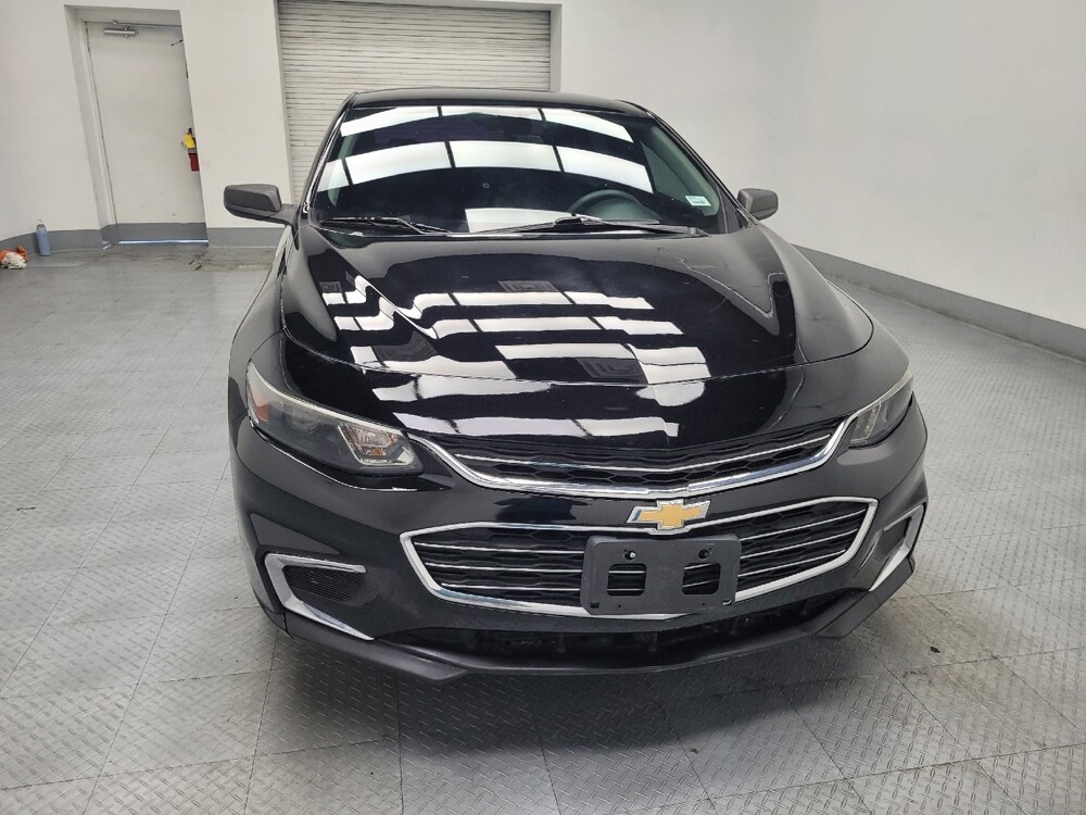 2017 Chevrolet Malibu in Las Vegas, NV 89104 - 18077415 14