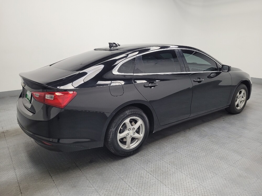 2017 Chevrolet Malibu in Las Vegas, NV 89104 - 18077415 10