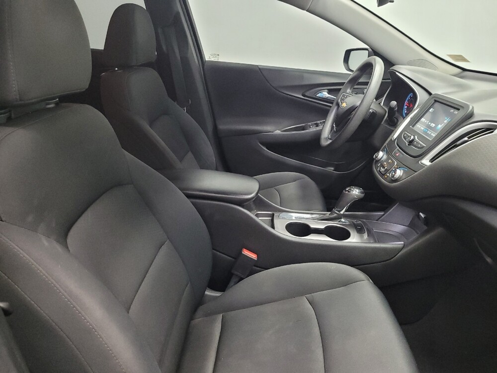 2017 Chevrolet Malibu in Las Vegas, NV 89104 - 18077415 21