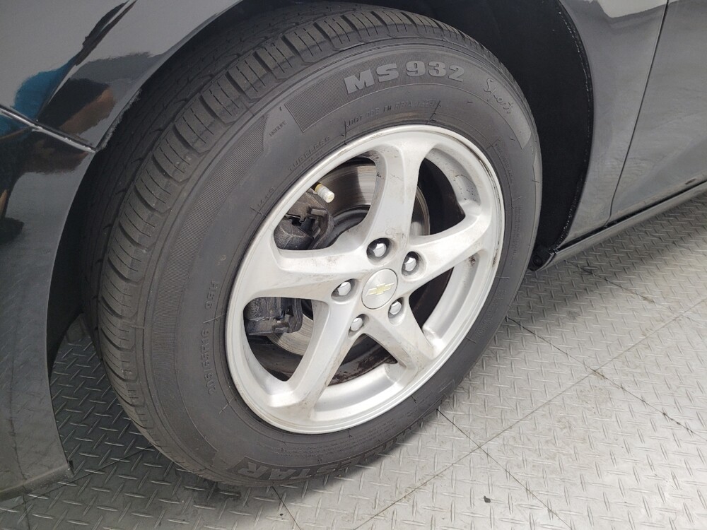 2017 Chevrolet Malibu in Las Vegas, NV 89104 - 18077415 31