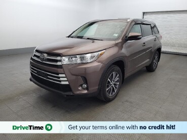 2017 Toyota Highlander in Allentown, PA 18103