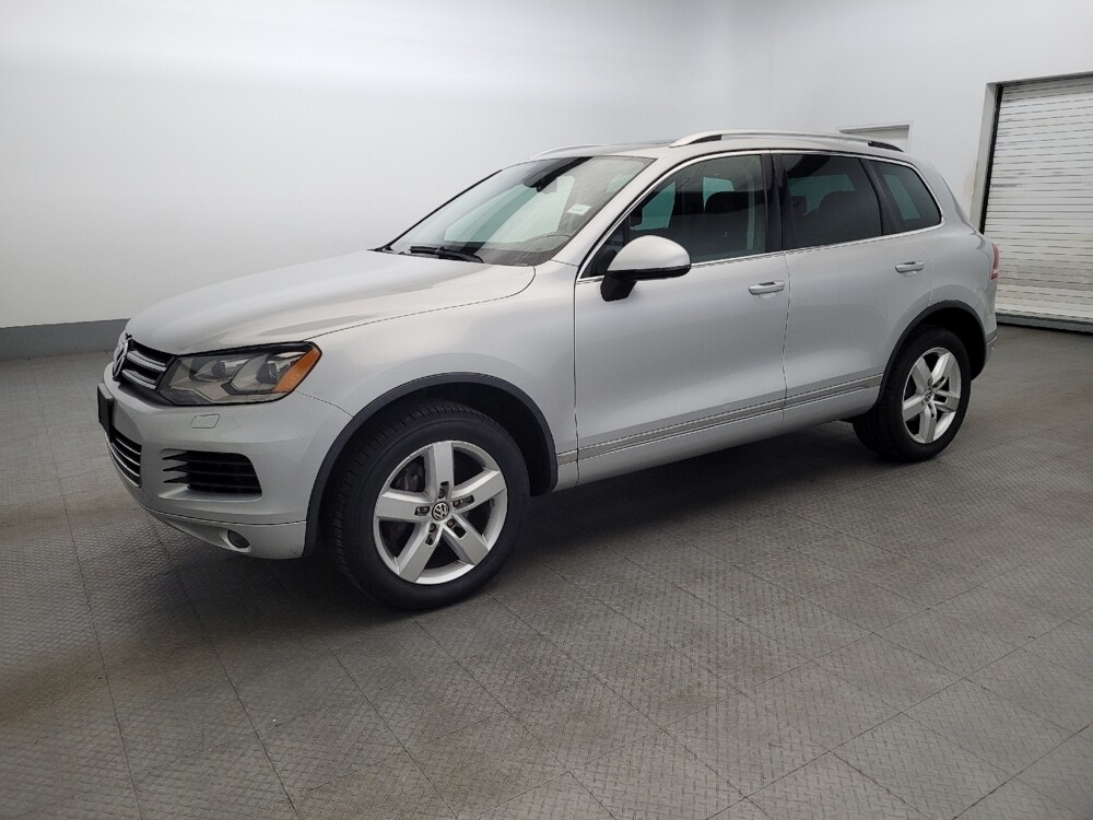 2014 Volkswagen Touareg in Allentown, PA 18103 - 18077420 2