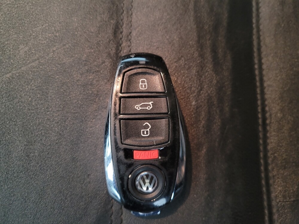 2014 Volkswagen Touareg in Allentown, PA 18103 - 18077420 32