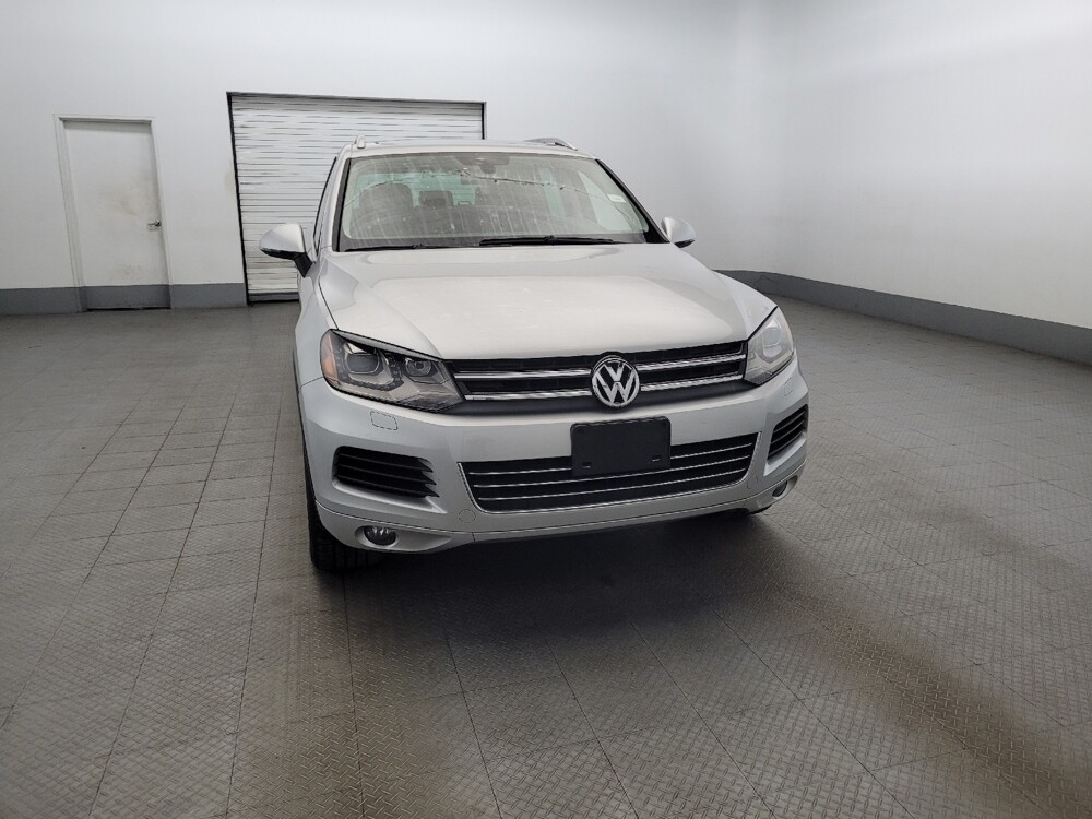 2014 Volkswagen Touareg in Allentown, PA 18103 - 18077420 14