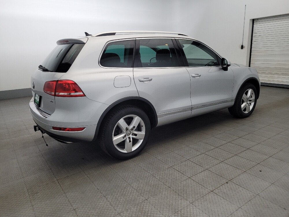 2014 Volkswagen Touareg in Allentown, PA 18103 - 18077420 10