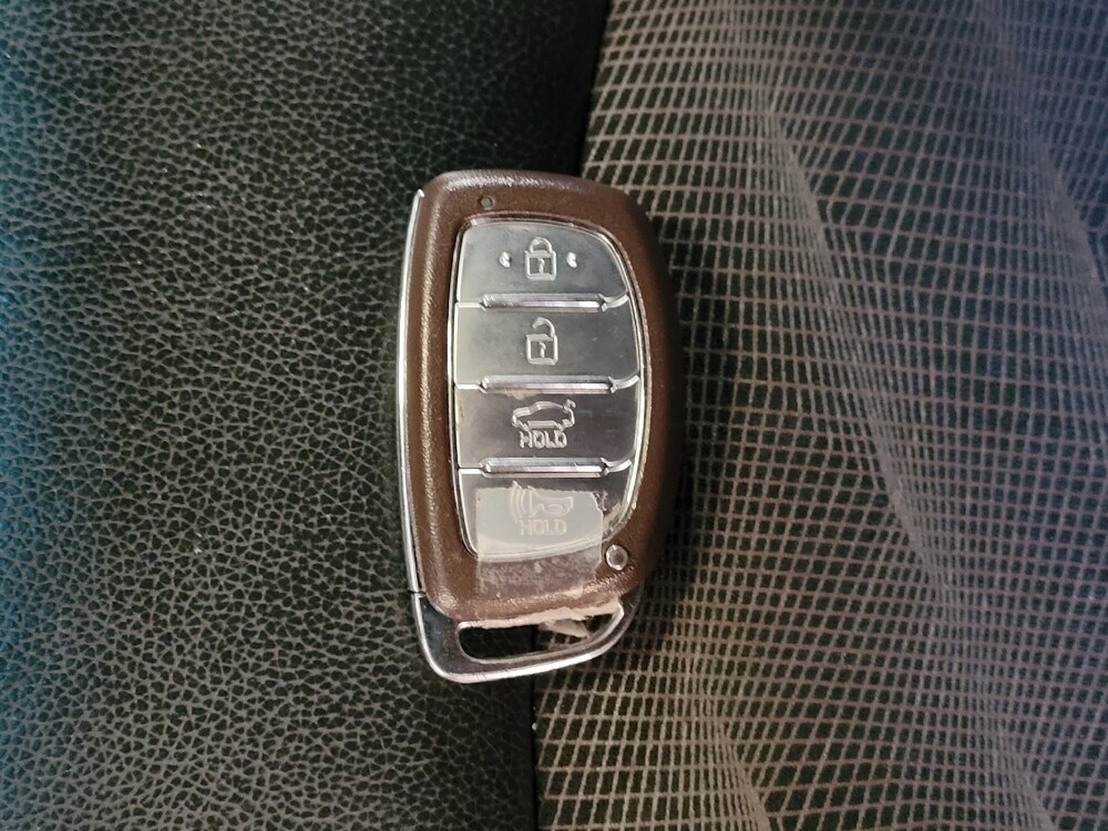 2018 Hyundai Sonata in Kissimmee, FL 34744 - 18077428 32