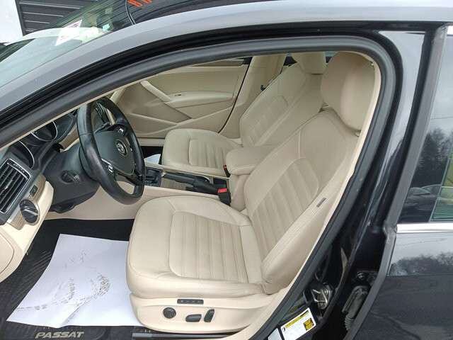 2017 Volkswagen Passat in DuBois, PA 15801 - 18077438 6