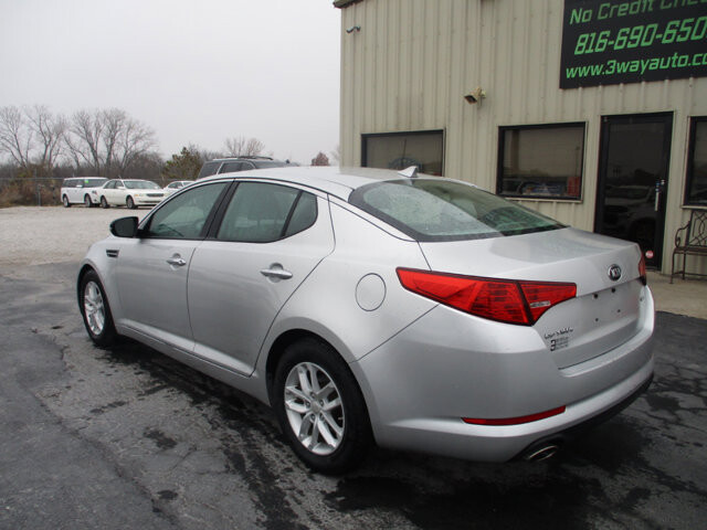 2013 Kia Optima in Oak Grove, MO 64075 - 18077447 7