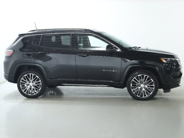 2022 Jeep Compass in Bedford, OH 44146 - 18077451 11