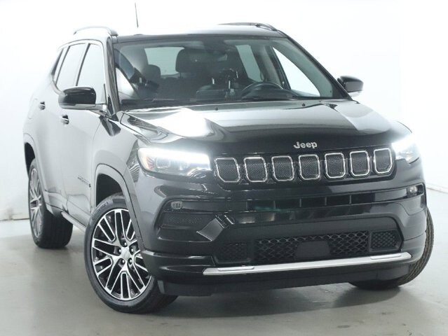 2022 Jeep Compass in Bedford, OH 44146 - 18077451 2