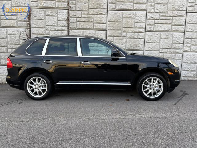 2008 Porsche Cayenne in Decatur, GA 30032 - 18077458 8