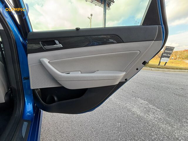 2018 Hyundai Sonata in Decatur, GA 30032 - 18077459 45