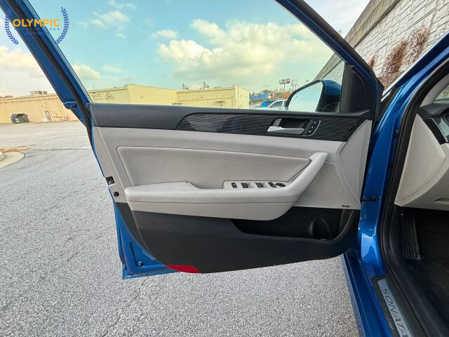 2018 Hyundai Sonata in Decatur, GA 30032 - 18077459 42