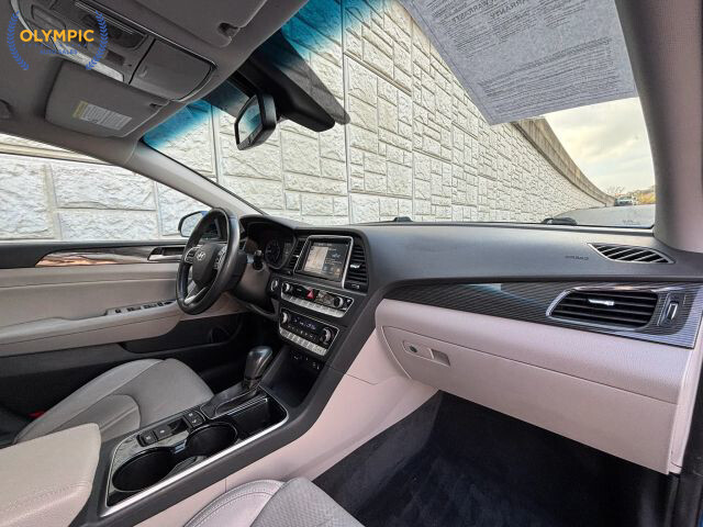 2018 Hyundai Sonata in Decatur, GA 30032 - 18077459 19
