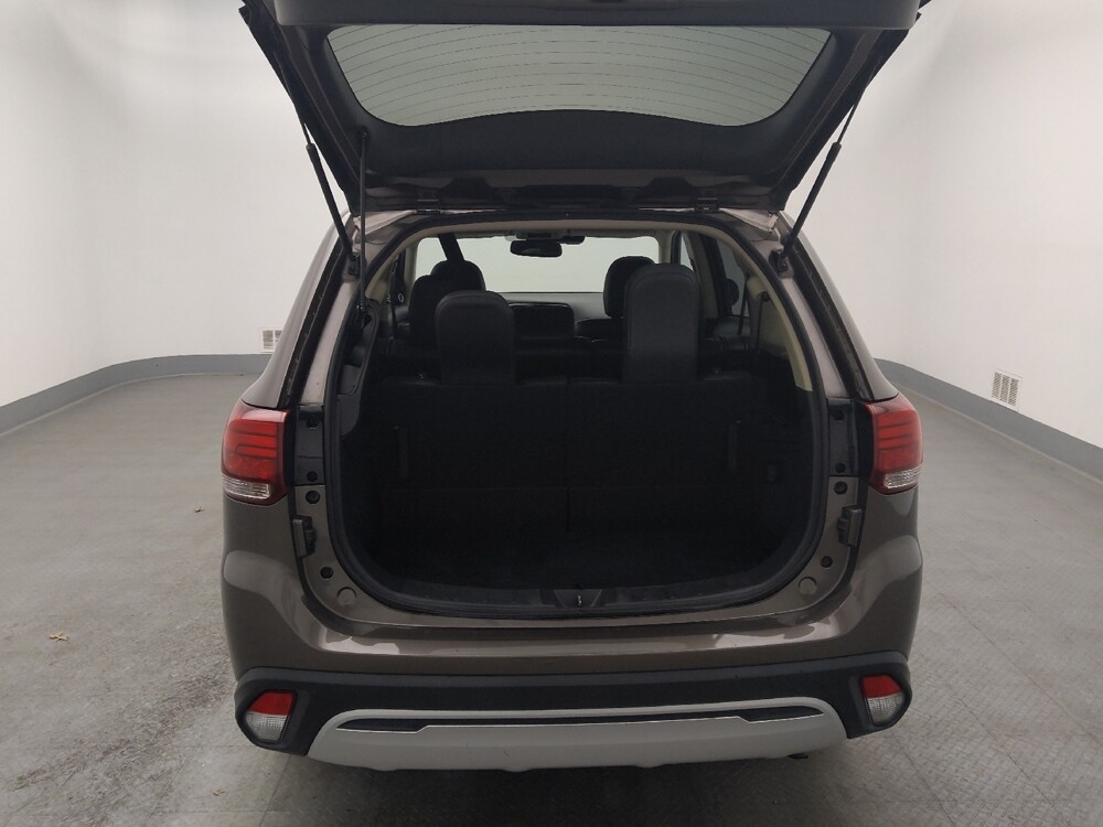 2020 Mitsubishi Outlander in Independence, MO 64055 - 18077464 29