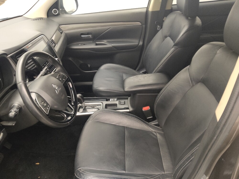 2020 Mitsubishi Outlander in Independence, MO 64055 - 18077464 17