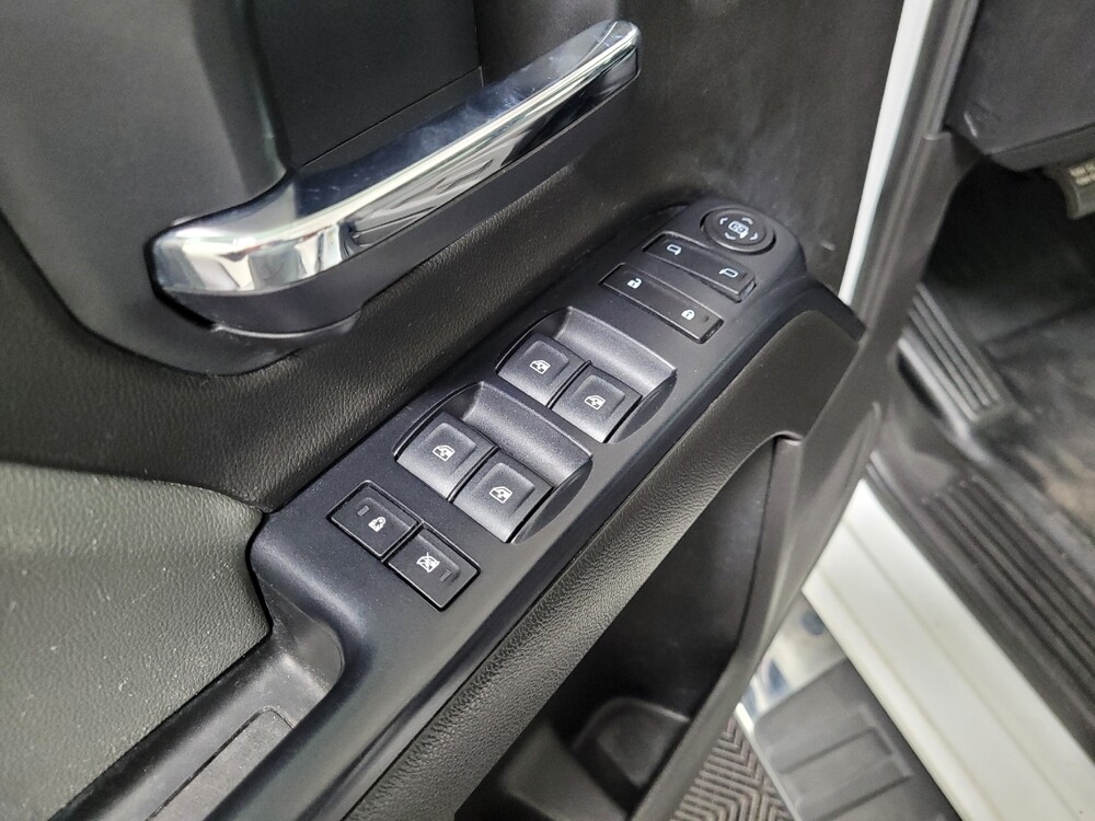 2018 Chevrolet Silverado 1500 in Pittsburgh, PA 15236 - 18077485 27