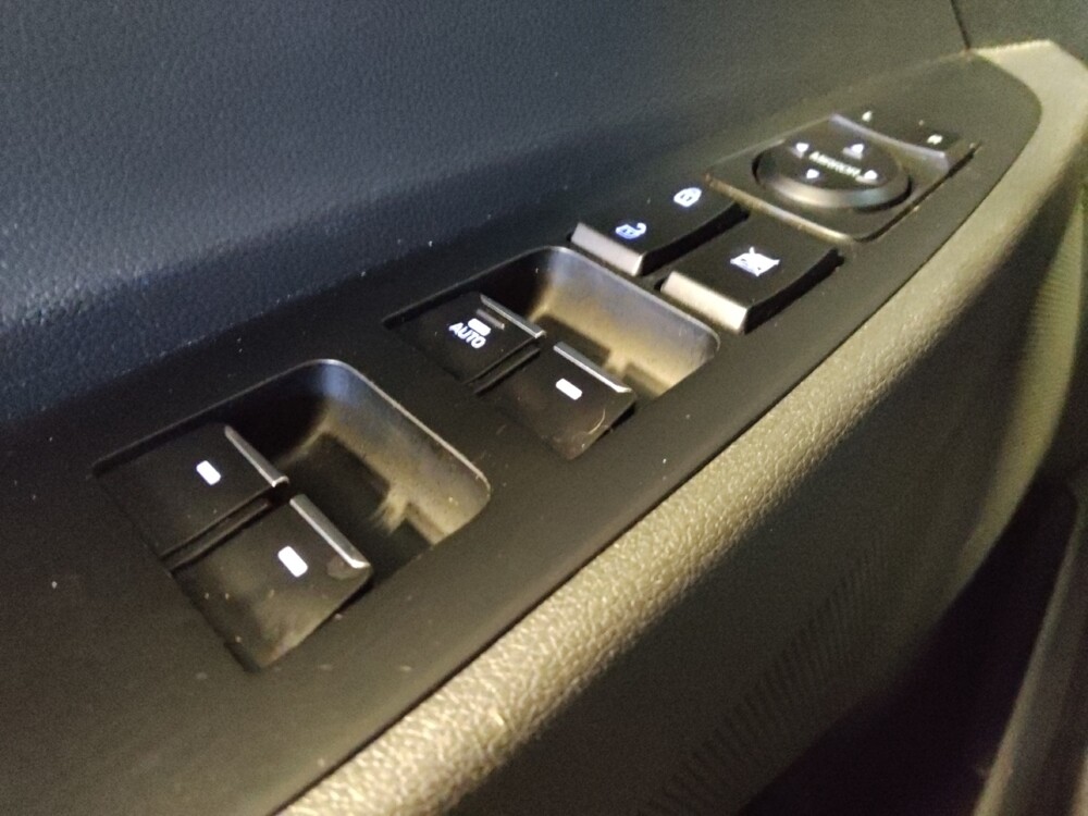 2017 Hyundai Tucson in Glendale, AZ 85301 - 18077505 27