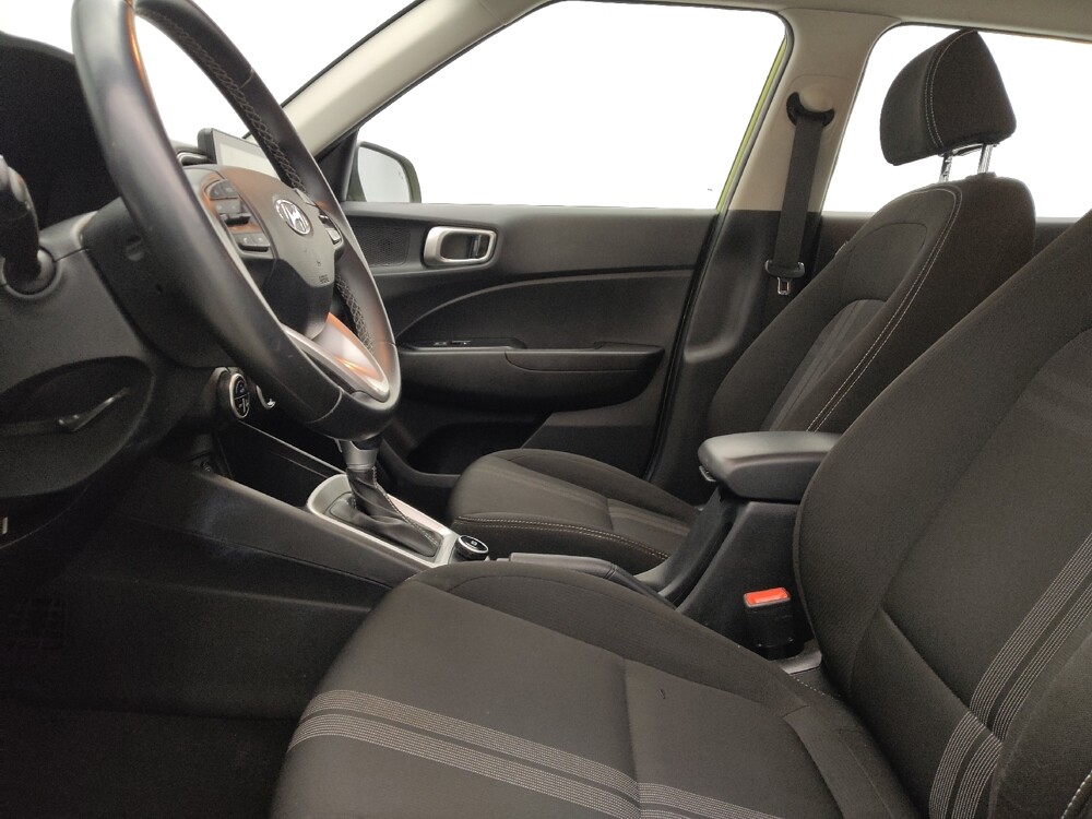 2021 Hyundai Venue in Denver, CO 80012 - 18077553 17