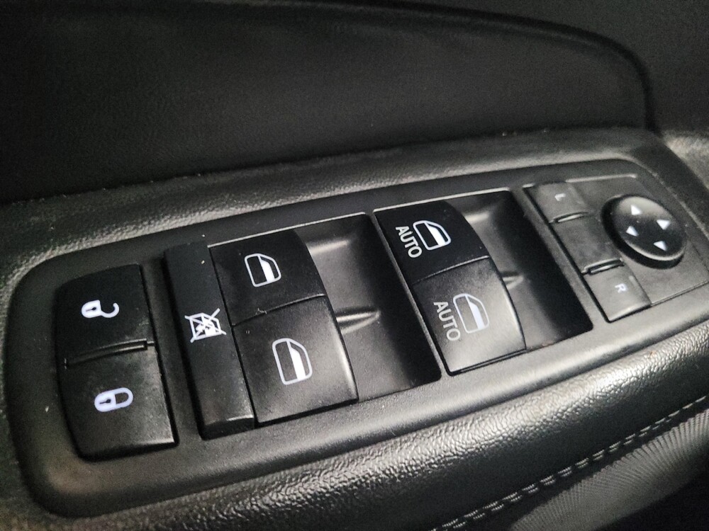 2019 Jeep Grand Cherokee in Memphis, TN 38128 - 18077559 27