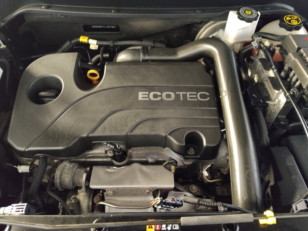 2020 Chevrolet Equinox in Live Oak, TX 78233 - 18077571 30