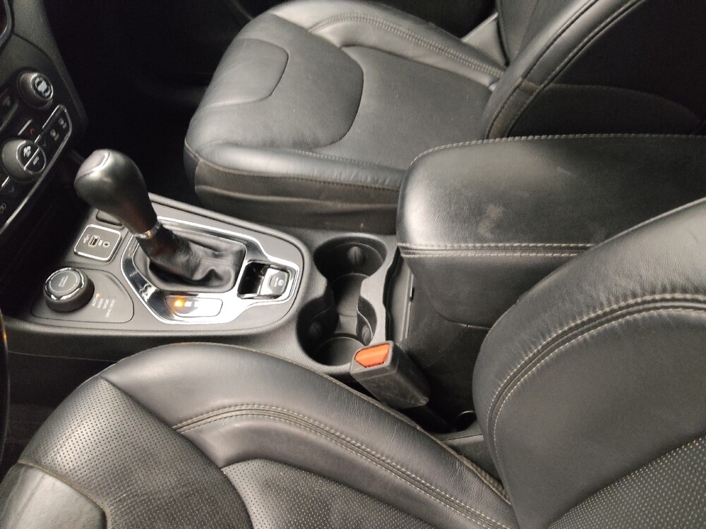 2020 Jeep Cherokee in Independence, MO 64055 - 18077601 26