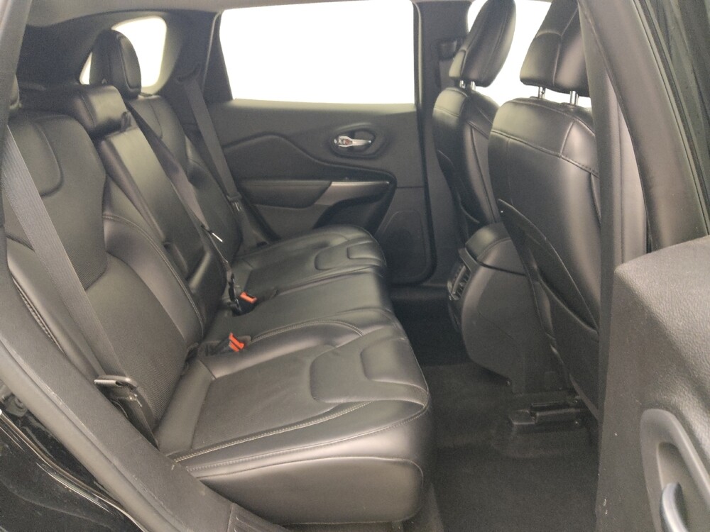 2020 Jeep Cherokee in Independence, MO 64055 - 18077601 19