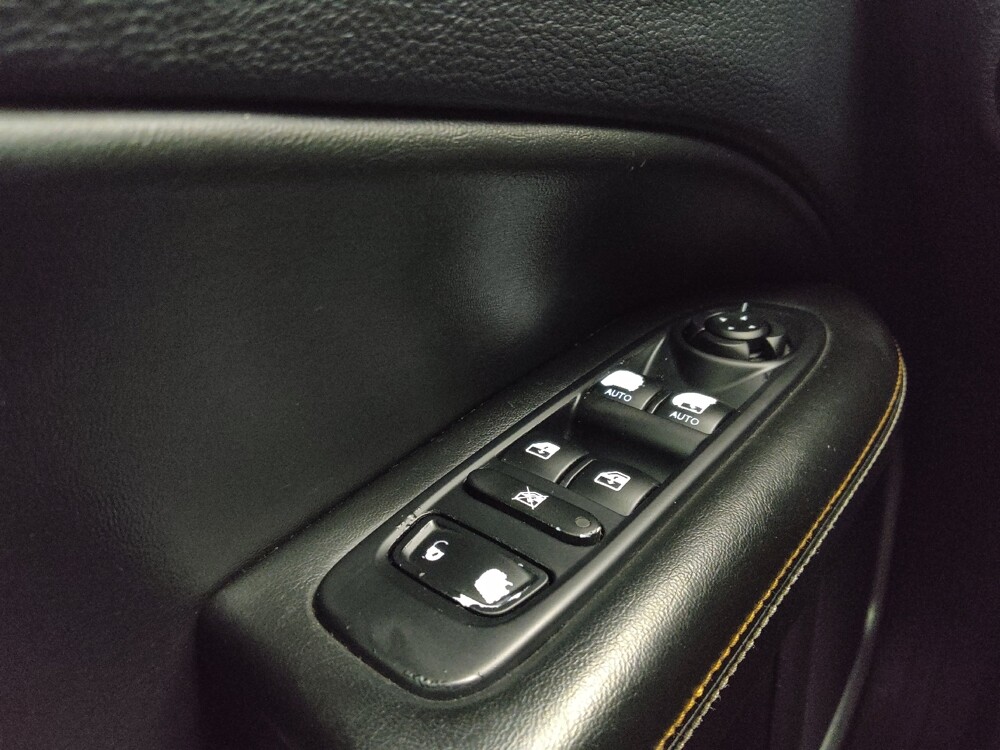 2018 Jeep Compass in Des Moines, IA 50310 - 18077607 27