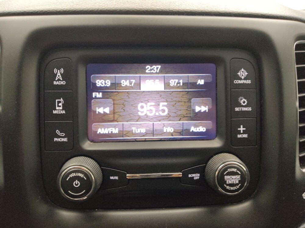 2018 Jeep Compass in Des Moines, IA 50310 - 18077607 25