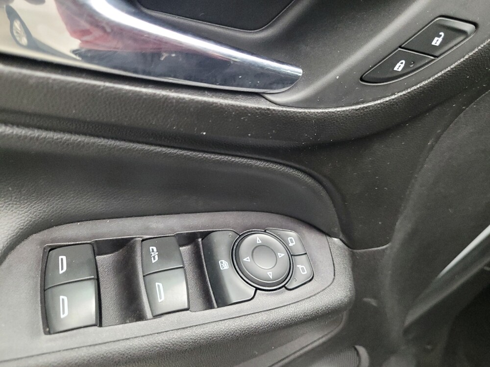 2018 Chevrolet Equinox in St. Louis, MO 63125 - 18077614 27