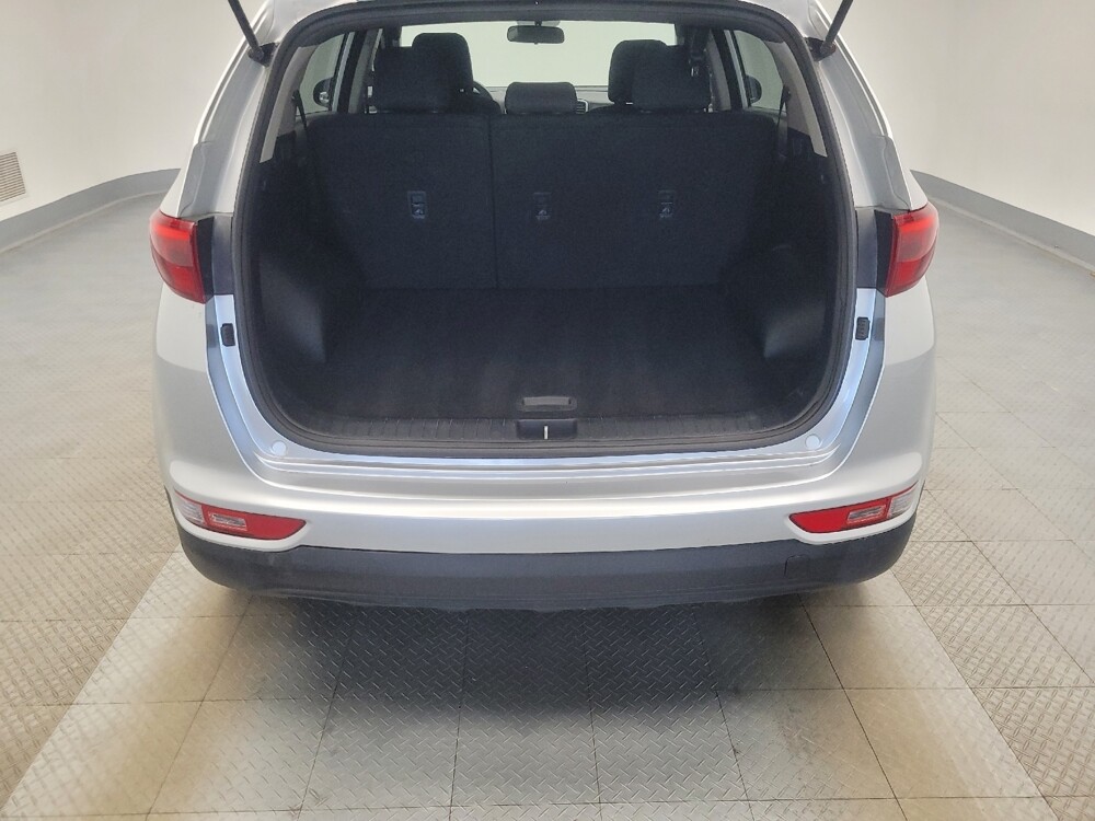 2019 Kia Sportage in Indianapolis, IN 46222 - 18077628 29