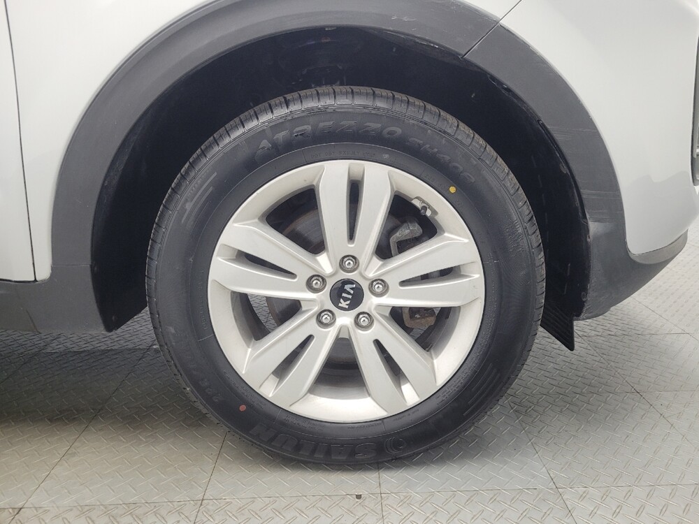 2019 Kia Sportage in Indianapolis, IN 46222 - 18077628 31