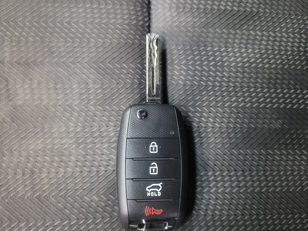 2019 Kia Sportage in Indianapolis, IN 46222 - 18077628 32